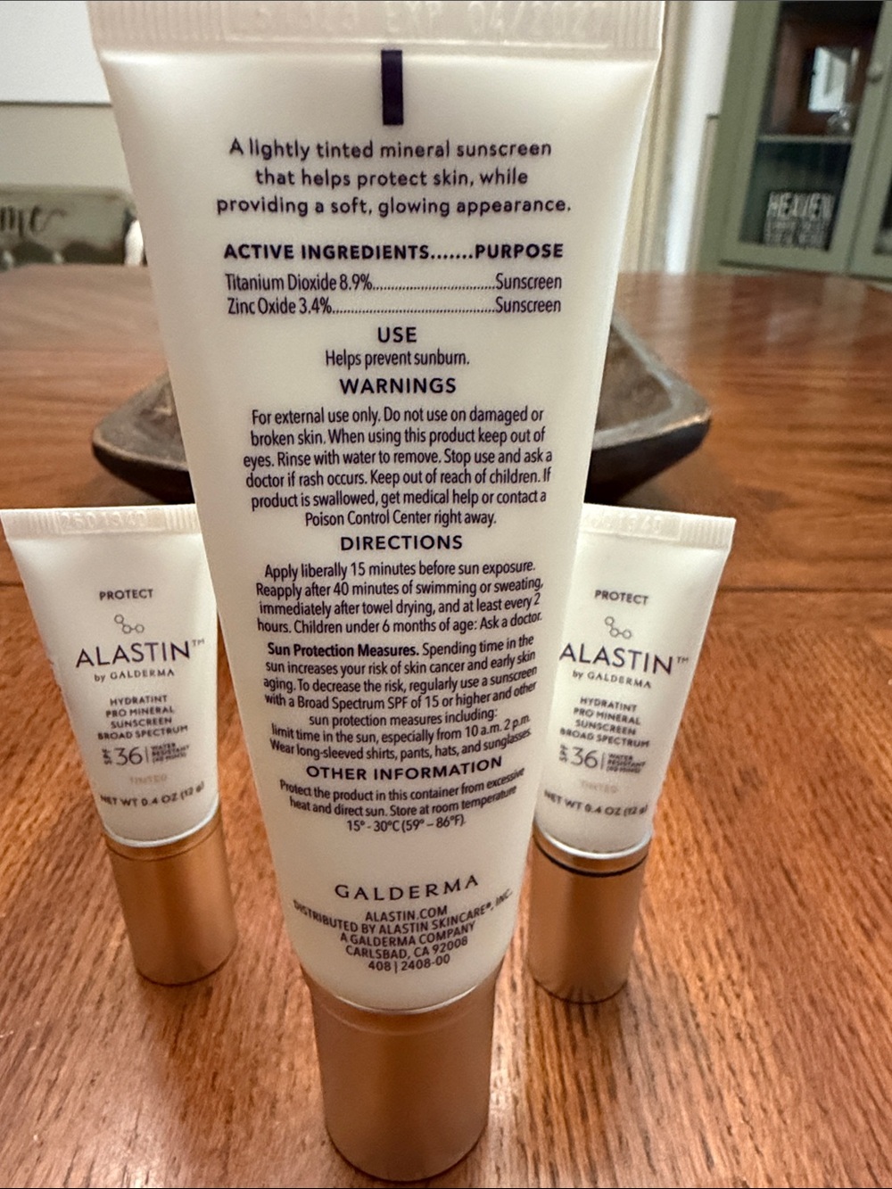 Alastin Hydratint All Mineral Sunscreen SPF 36 bundle - Picture 3 of 3